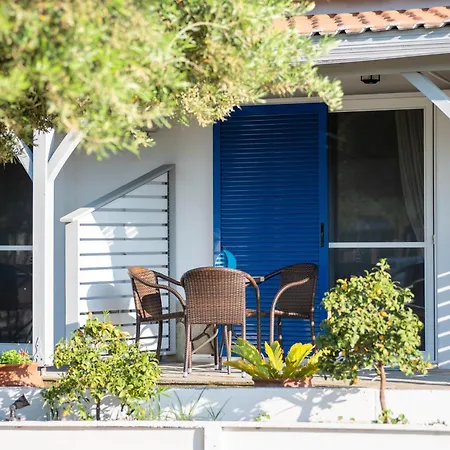 Vagelis מלון דירות