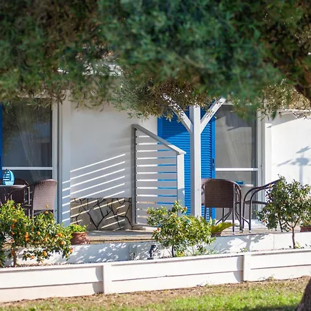 Vagelis מלון דירות