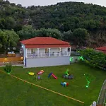 Vagelis Aparthotel 3*