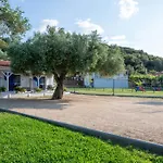 Vagelis Aparthotel 3*