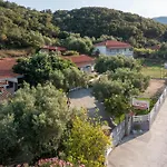 Vagelis Aparthotel