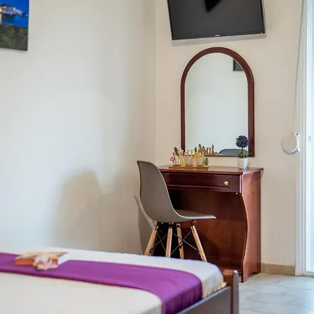 Apart Otel Vagelis 3*