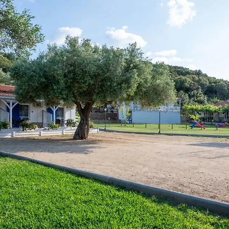 Vagelis Aparthotel *